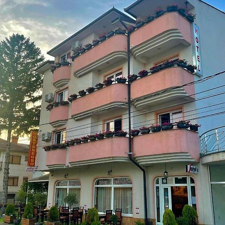 Hotel Montenegro Struga Exterior photo